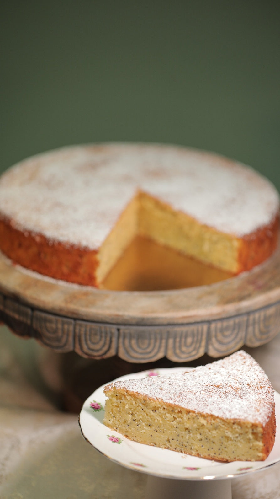 Lemon & Poppy Seed Cake